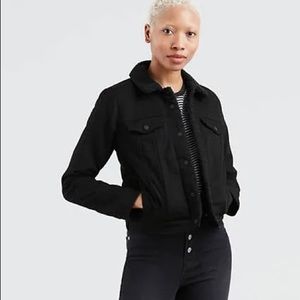 Levi Strauss & Co Black Jean Jacket w Sherpa Lining. Size S